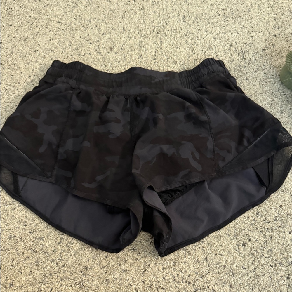 Lululemon Athletica Black Athletic Shorts Lightweight Moisture-Wicking